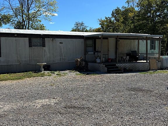 4th image of 613 Harris Station Rd