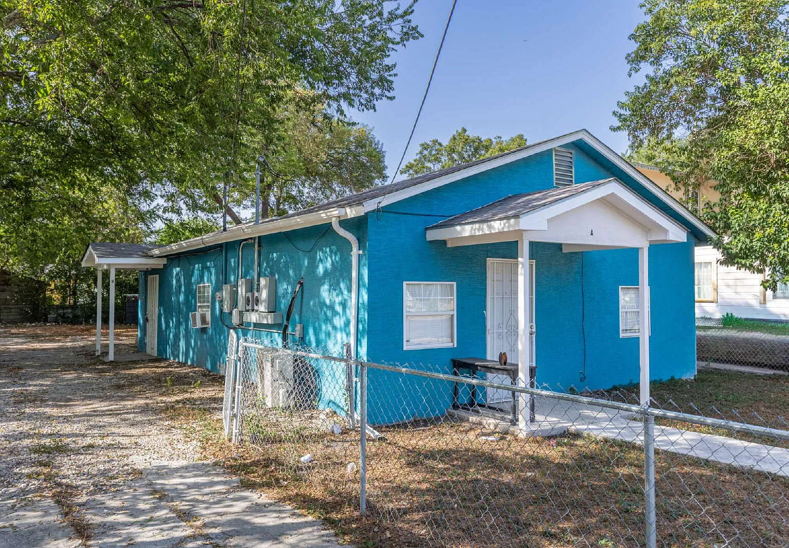 2 bed, 1.0 bath, 936 sqft, $1,000 — Photo 2