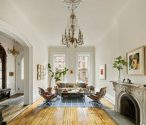 Sold by Compass | media 3