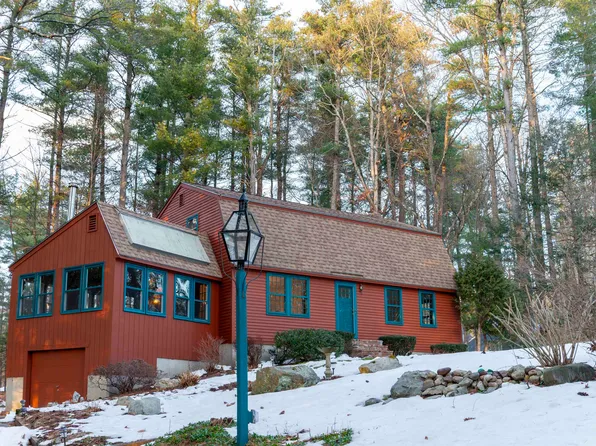 52 Pollard Road, Plaistow, NH 03865
