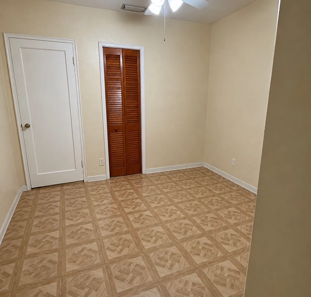 1 bed, 500 sqft, $1,400 — Photo 3