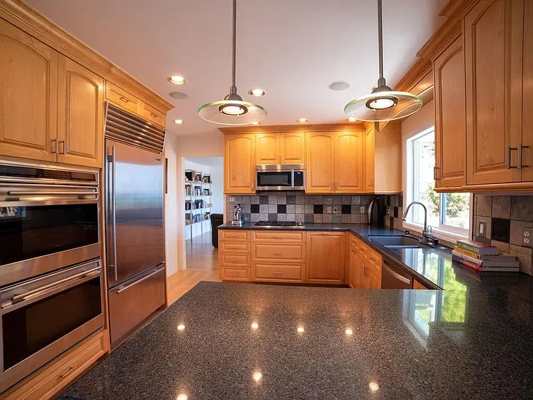 528 Lakemead Way — Photo 4