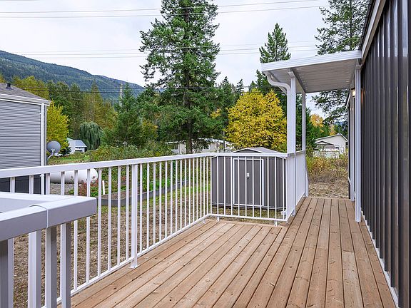 2nd image of 121 Ferry Rd #34