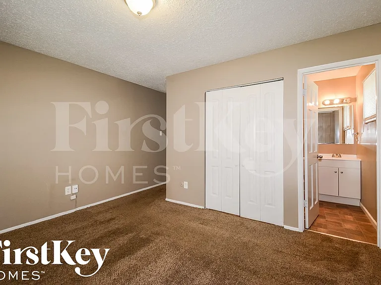 6176 Silver Fox Dr — Photo 8