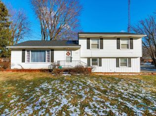 1515 Eastview Dr, Findlay, OH 45840