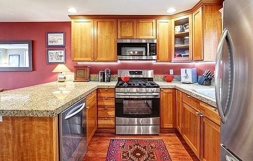 3rd image of 3453 22nd Ave W #B