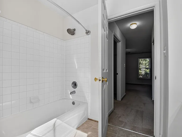 15509 Marsh Overlook Dr — Photo 24