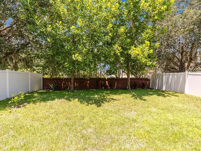 1944 Portcastle Cir — Photo 24