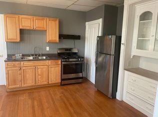 35 Greene St APT 2F, Woonsocket, RI 02895