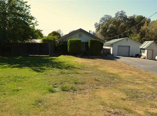 18136 Apple Colony Rd, Tuolumne, CA 95379