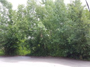 1334 Bluebell Ln, Batavia, IL