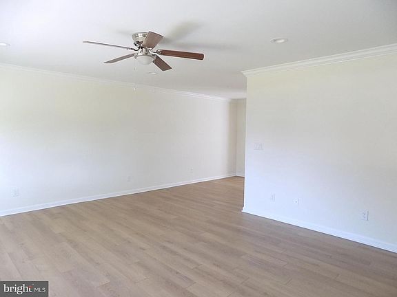 3rd image of 17 Tulip Tree Rd