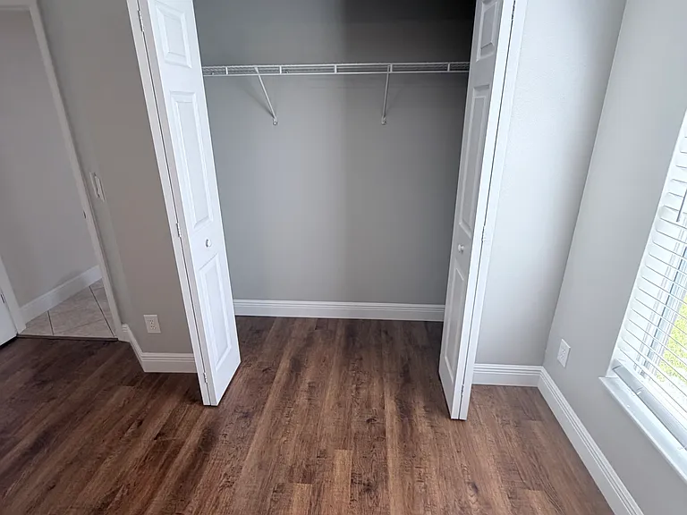 5373 Outlook Dr — Photo 24
