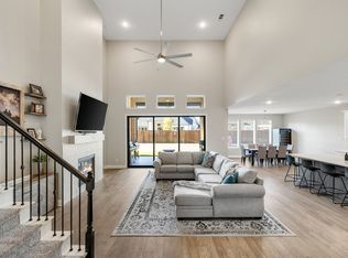 801 Copperleaf Dr, Justin, TX 76247