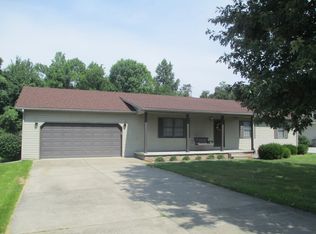 145 Fantacy Ln, Paducah, KY 42003