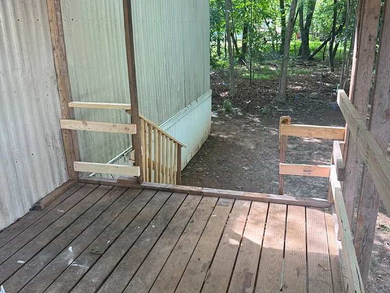 137 Barrington Dr — Photo 11