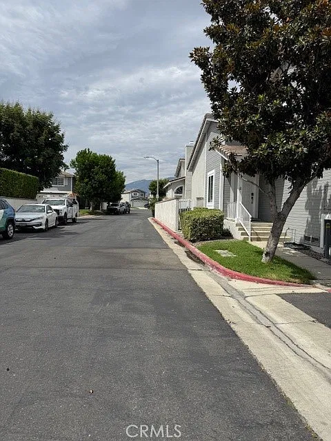 3 bed, 2.5 bath, 1358 sqft, $3,000 — Photo 4