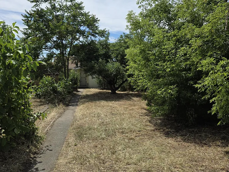 424 E Dalton Ave — Photo 7