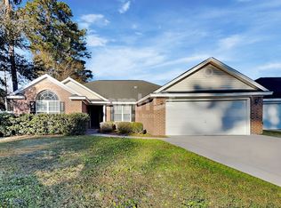 101 Mills Run Dr, Savannah, GA 31405