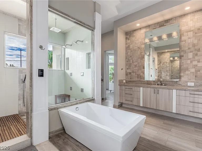 7270 Loma Alta Cir — Photo 31