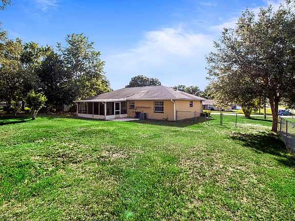 4th image of 52 Banyan Dr