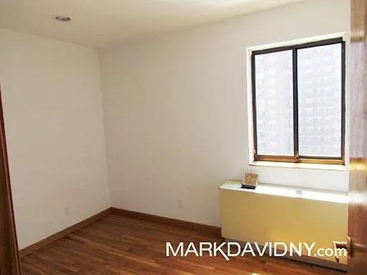 Rented by Mark David | media 25