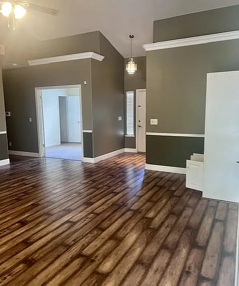 1877 E Turnberry Ave — Photo 18