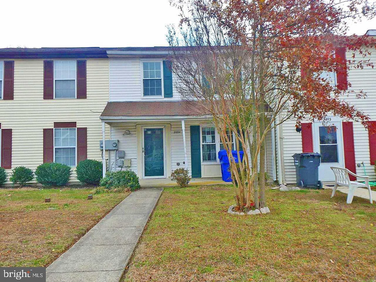 2094 Tanglewood Dr photo 1