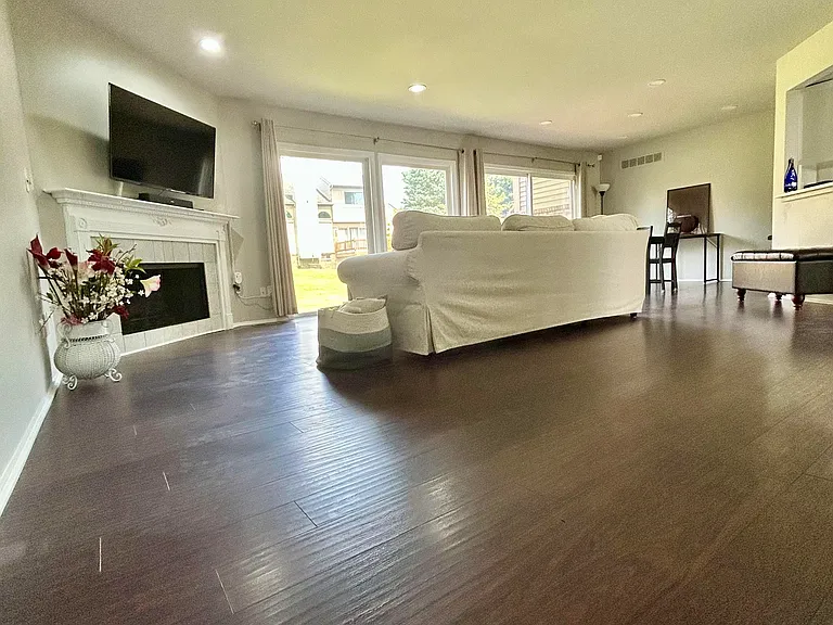 4200 Colorado Ln #114 — Photo 15