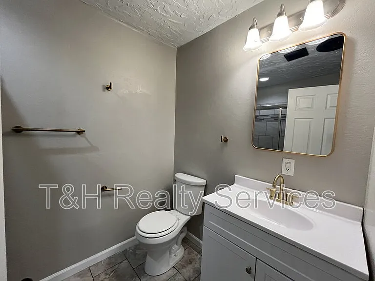 1607 Costello Dr — Photo 24