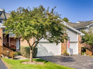 232 Charlotte Pl, Cary, IL 60013