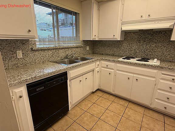 4th image of 522 S Fair Oaks Ave APT 1