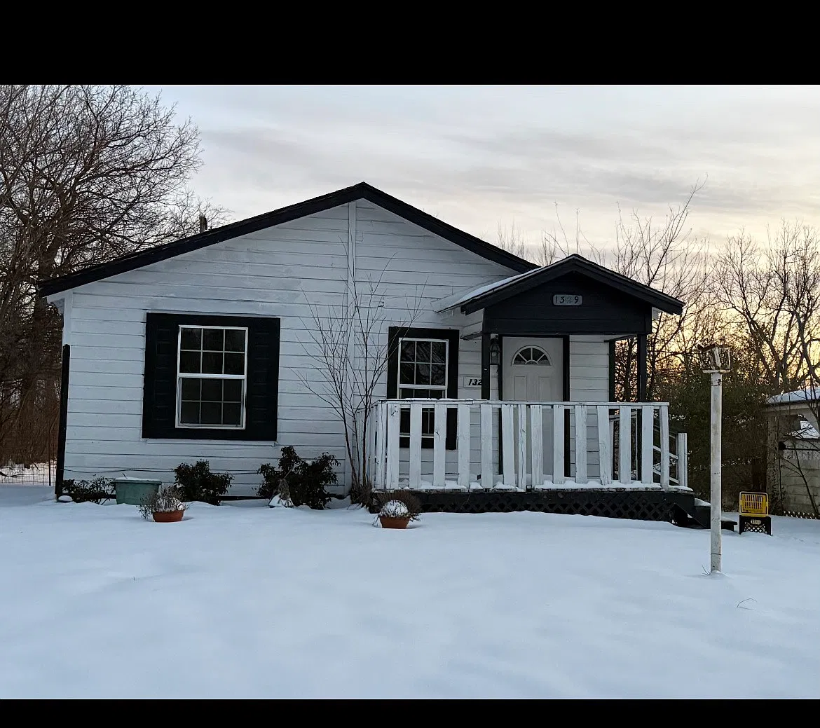1329 E Margaret St — Photo 4