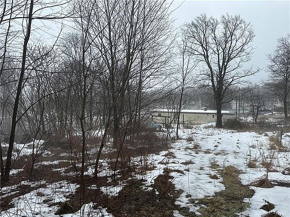 2nd image of 442 Bruceton Rd