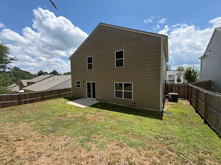 220 Roper St — Photo 30