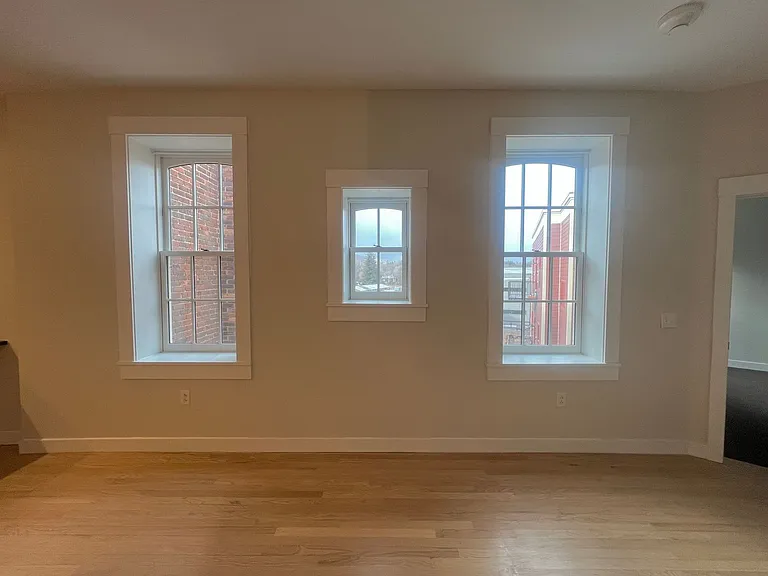 359 Main St #305 — Photo 8
