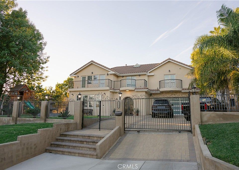 1st image of 1135 E Verdugo Ave