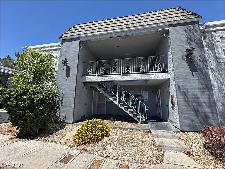 3823 S Maryland Pkwy #H1 — Photo 2