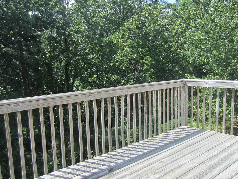 215 Bainbridge Cir — Photo 26