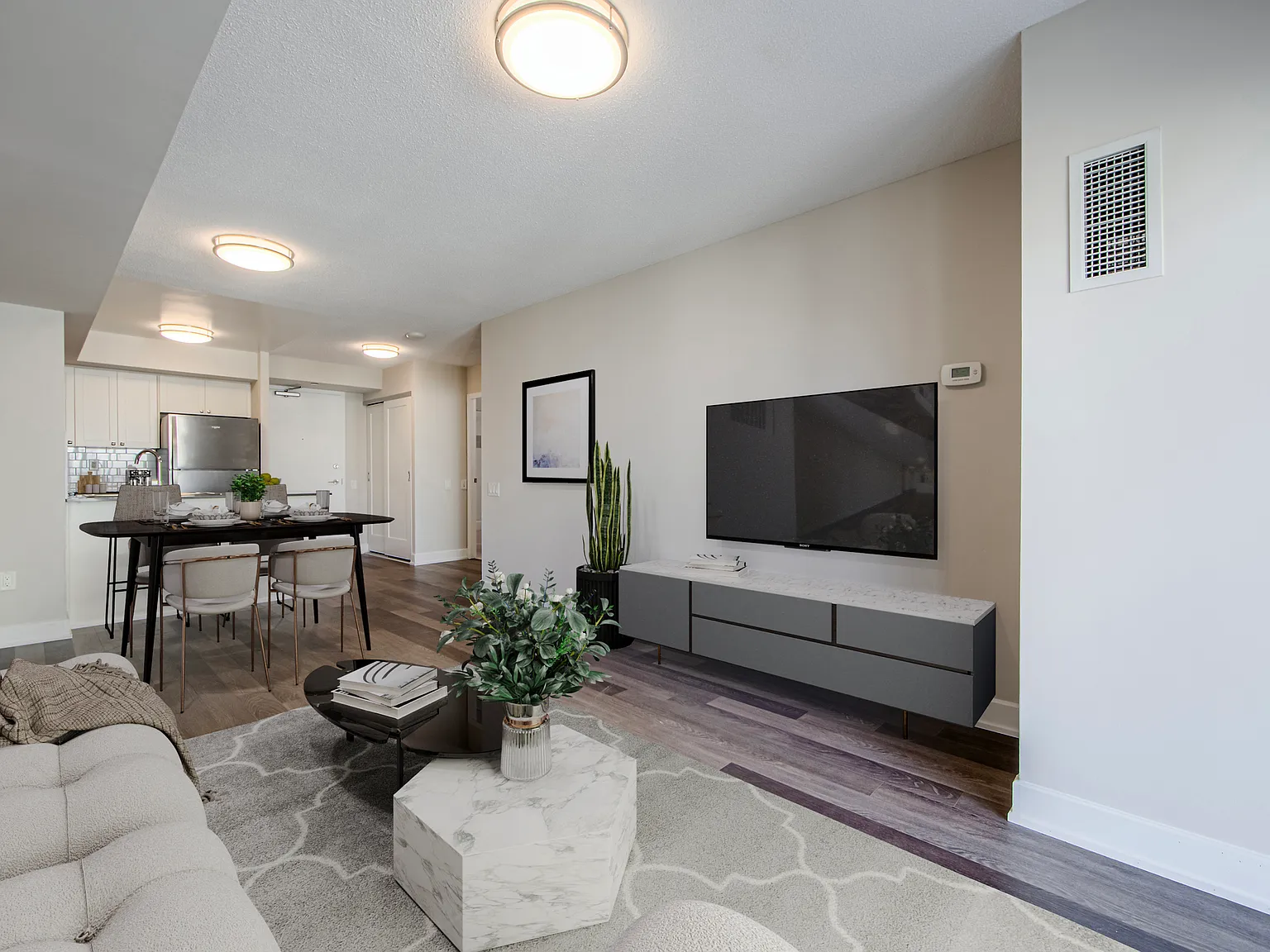 Forest Suites — Photo 3
