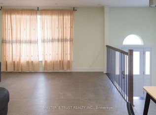2 Chipwood Cres, Toronto, ON M2J 3X7