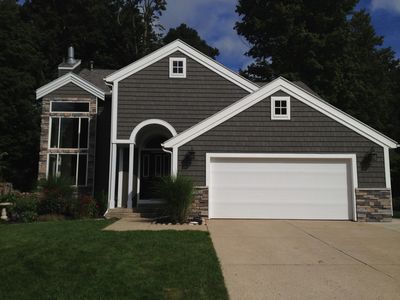 8686 Woodhaven Dr SW, Byron Center, MI, 49315