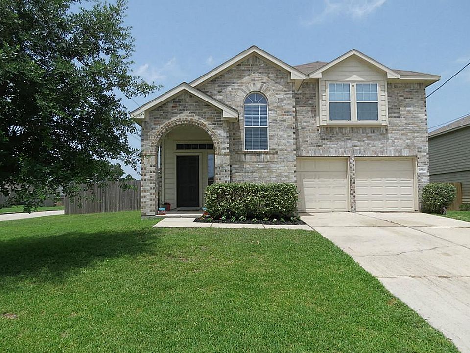 Talk about curb appeal!!