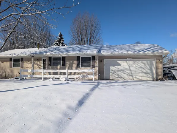 10931 Territorial Dr, Burnsville, MN 55337
