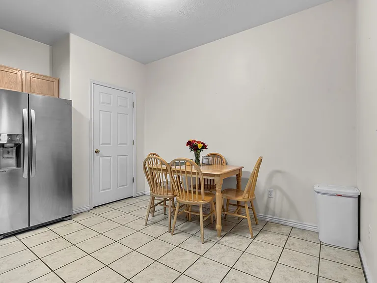 504 N Seven Peaks Blvd #307 — Photo 4