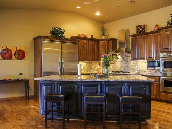 2nd image of 13755 N Placita Del Cerro Lindo