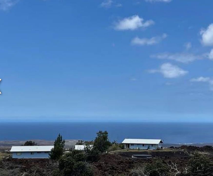 180 degree view of the ocean