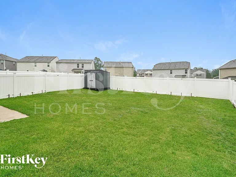 817 Sagemount St — Photo 18