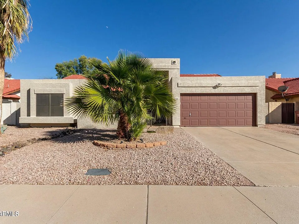10835 N 111th Pl