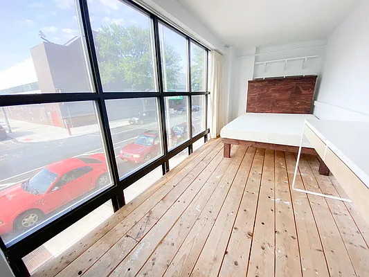 Rented by City Vista Inc | media 40